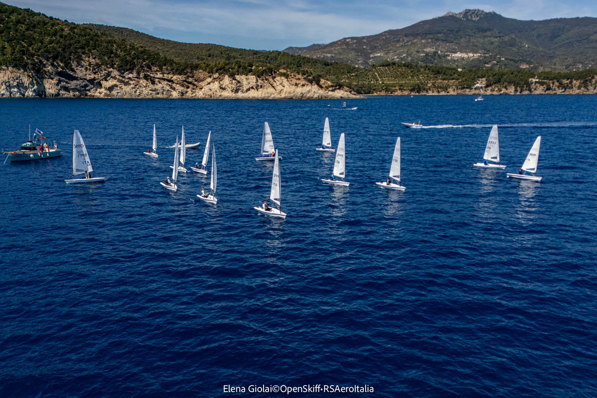 DUE PRIMI GIORNI DI GRANDE VELA ALL’ISOLA D’ELBA